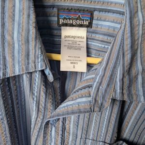 Patagonia Men's Casual Blue and Brown Striped Shirt